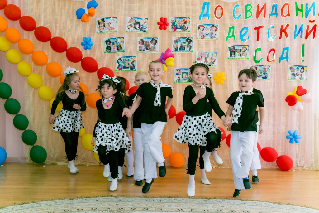 Идеи для фото на выпускной в детском саду